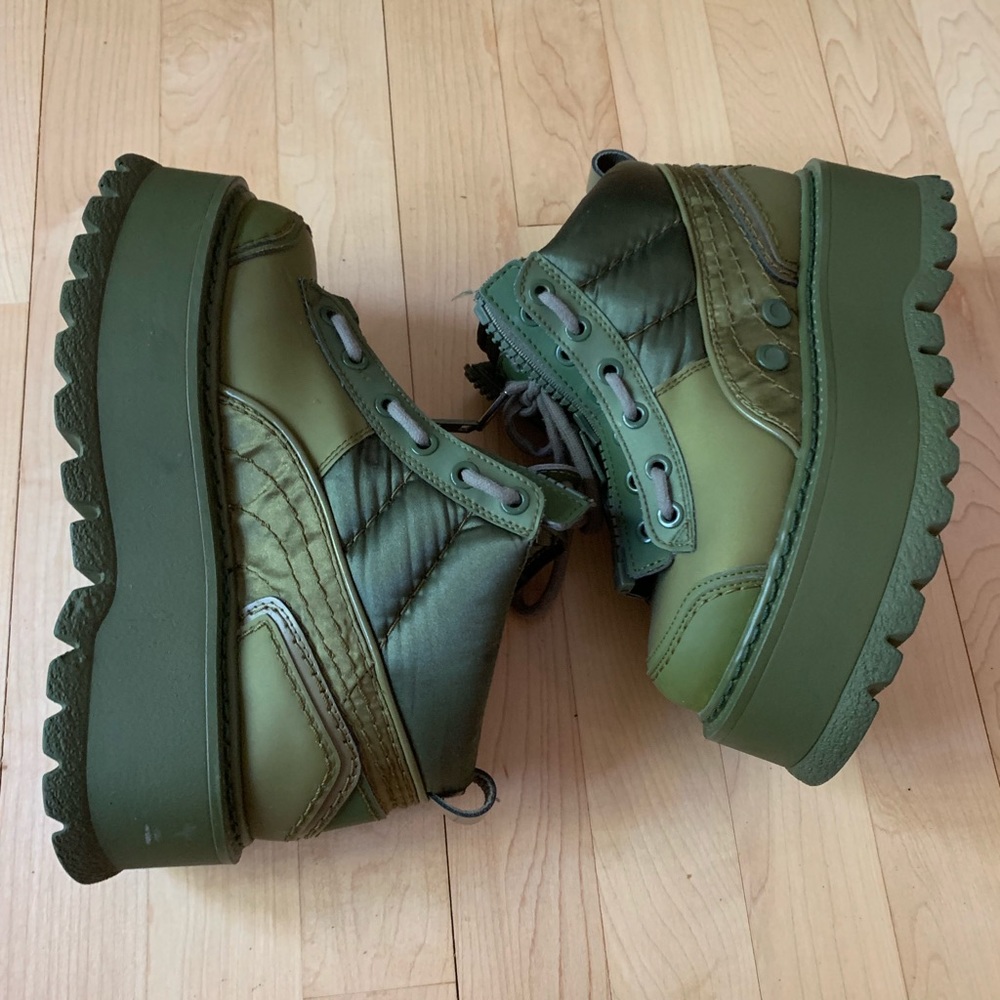 Fenty sneakers boots
